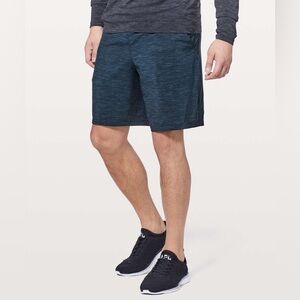 Lululemon Pace Breaker Short w/ liner 9” inseam Heather Iron Blue Navy color
